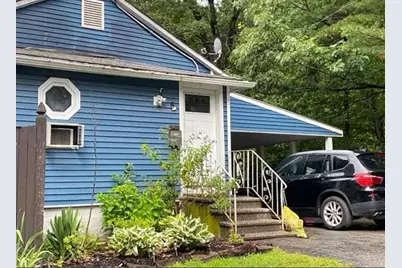 5 Amber St, Worcester, MA 01602 - Photo 1