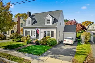 37 Hobomack Rd, Quincy, MA 02169 - Photo 1