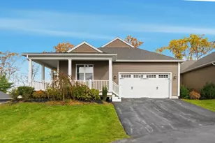 100 Spg Hl Dr, Uxbridge, MA 01569 - Photo 1