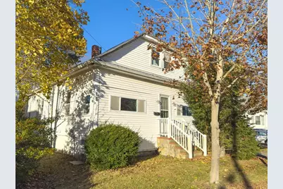 16 Ash St, Fairhaven, MA 02719 - Photo 1