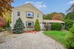 131 Heritage Cir, Falmouth, MA 02536 - Photo 1