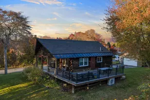 19 Smith St, Fairhaven, MA 02719 - Photo 1