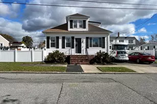 320 Oliver St, New Bedford, MA 02745 - Photo 1