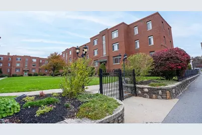 20 Ashland Street #1-R, Worcester, MA 01609 - Photo 1
