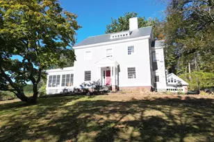 43 Crescent St, Greenfield, MA 01301 - Photo 1