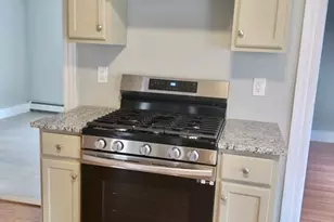 31 Edwards St, Fitchburg, MA 01420 - Photo 1