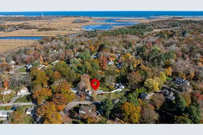 28 Riverside Cir, Marshfield, MA 02050 - Photo 1