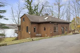 1044 Lancaster Ave, Lunenburg, MA 01462 - Photo 1