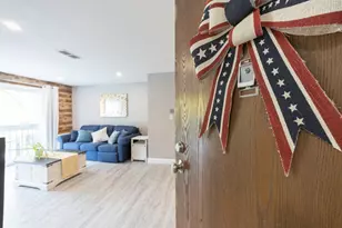 605 Franklin Crossing Rd, Franklin, MA 02038 - Photo 1