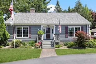 43 Edgewater Dr, Blackstone, MA 01504 - Photo 1