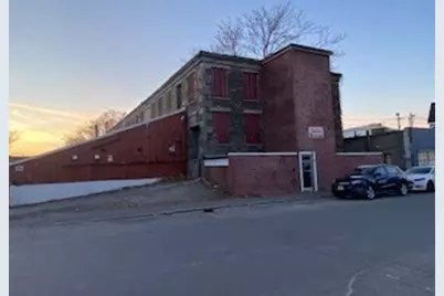 71 Willie St, Lowell, MA 01854 - Photo 1