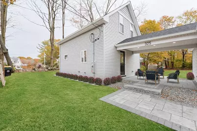 325 Reservoir St, North Attleboro, MA 02760 - Photo 1