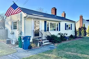 19 Parker St, Billerica, MA 01821 - Photo 1