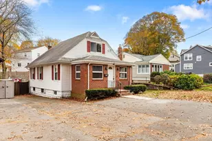 229 Elm St, Medford, MA 02155 - Photo 1