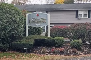 270 Sunderland Rd, Worcester, MA 01604 - Photo 1