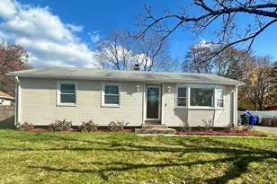 41 Queensbury Dr, Springfield, MA 01129 - Photo 1