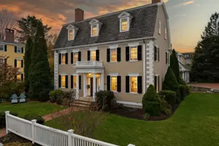 287 1/2 High St, Newburyport, MA 01950 - Photo 1