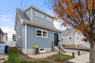 960 Shirley St, Winthrop, MA 02152 - Photo 1