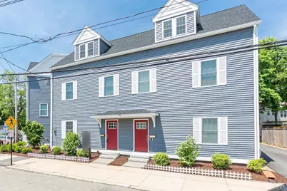 34 Beckford St #B, Beverly, MA 01915 - Photo 1