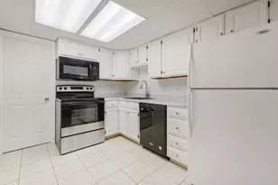 14 Shadowbrook Ln, Milford, MA 01757 - Photo 1