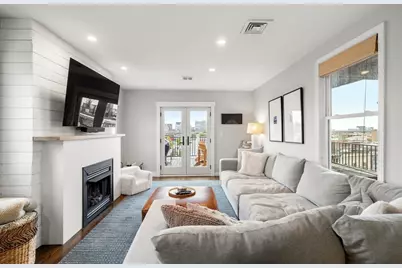 270 Bunker Hill St #4, Boston, MA 02129 - Photo 1