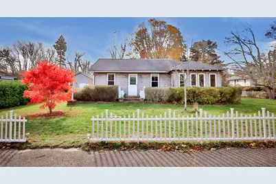 24 School Street, Oak Bluffs, MA 02557 - Photo 1