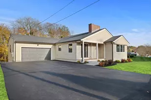 2 Howard Ct, Woburn, MA 01801 - Photo 1