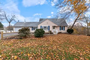 220 Pelham St, Methuen, MA 01844 - Photo 1