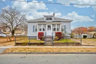 62 Jennings St, Chicopee, MA 01020 - Photo 1