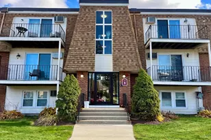 80 Damon Rd, Northampton, MA 01060 - Photo 1