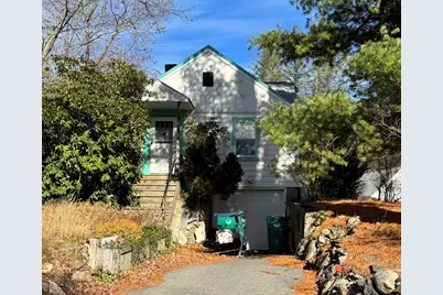 35 Richardson Rd, Fitchburg, MA 01420 - Photo 1