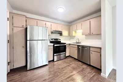 130 North Street #2, Newton, MA 02460 - Photo 1