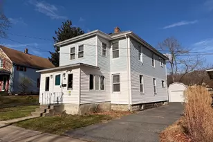 10 Huntington Ave, Blackstone, MA 01504 - Photo 1