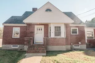 7 Park St, Hamilton, MA 01982 - Photo 1