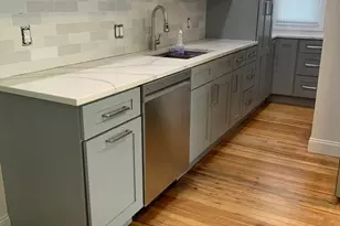 641 White St, Springfield, MA 01108 - Photo 1