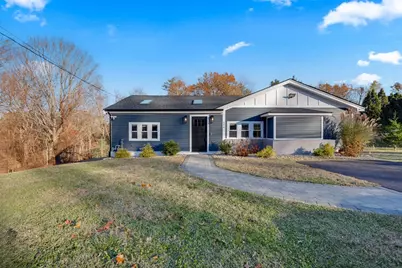 594 Pleasant St, Leominster, MA 01453 - Photo 1