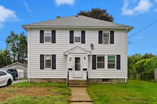 24 Elm St, Ludlow, MA 01056 - Photo 1