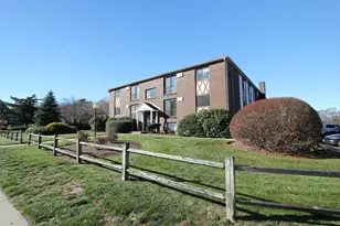 139 King St, Franklin, MA 02038 - Photo 1