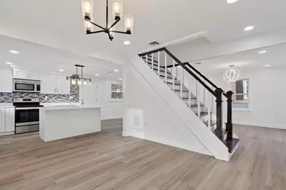 24 Railroad St, Methuen, MA 01844 - Photo 1