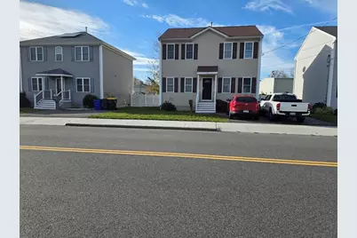 176 Oak Grove Ave, Fall River, MA 02723 - Photo 1