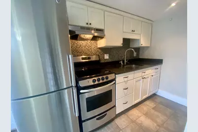 35 Broad St #3, Newburyport, MA 01950 - Photo 1