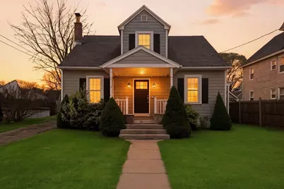 78 Calumet Rd, Holyoke, MA 01040 - Photo 1