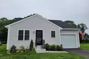 42 Bumble Bee Dr, Plymouth, MA 02360 - Photo 1