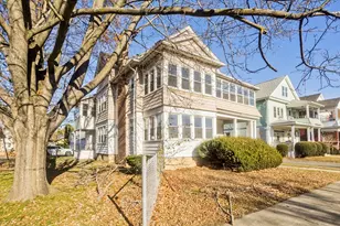 443-445 Beech St, Holyoke, MA 01040 - Photo 1