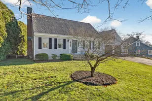 5 Laura Ln, Fairhaven, MA 02719 - Photo 1