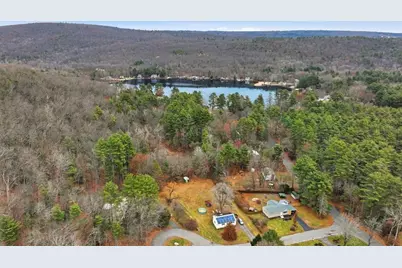 8 Metacomet Cir, Belchertown, MA 01007 - Photo 1