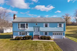 321 Old Marsh Hill Rd, Dracut, MA 01826 - Photo 1