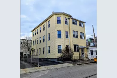 5 Plum St #2, Worcester, MA 01604 - Photo 1