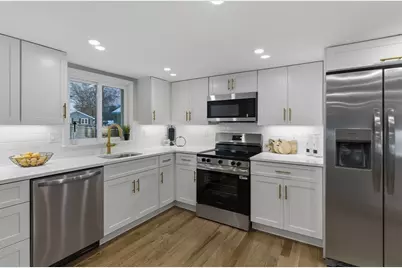 35 Oak St, Tewksbury, MA 01876 - Photo 1