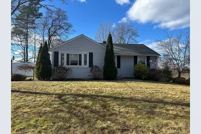 254 Hartwick St, Springfield, MA 01108 - Photo 1